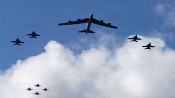 estados unidos envio aviones de combate a recorrer el espacio aereo de venezuela estados unidos envio aviones de combate a recorrer el espacio aereo de venezuela