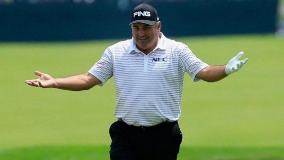 Ordenaron detener al Pato Cabrera pero se fue a jugar al golf a Estados Unidos