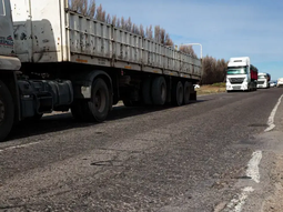 El legislador Mango pidió declarar la emergencia en las rutas nacionales 22 y 151. El legislador Mango pidió declarar la emergencia en las rutas nacionales 22 y 151.