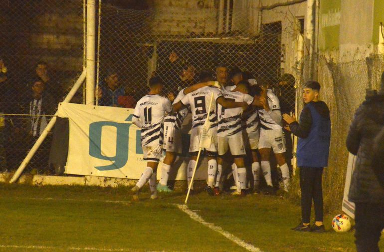 Cipolletti pinchó al Globo y sigue de buena racha