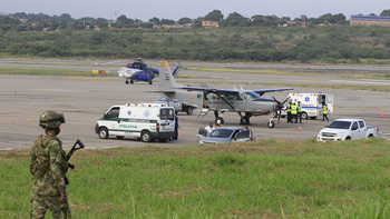 atentado en un aeropuerto de colombia: tres muertos atentado en un aeropuerto de colombia: tres muertos