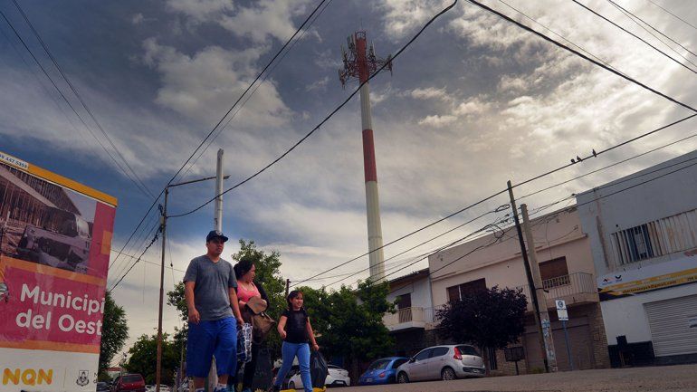 En alerta por los efectos de las antenas de celulares