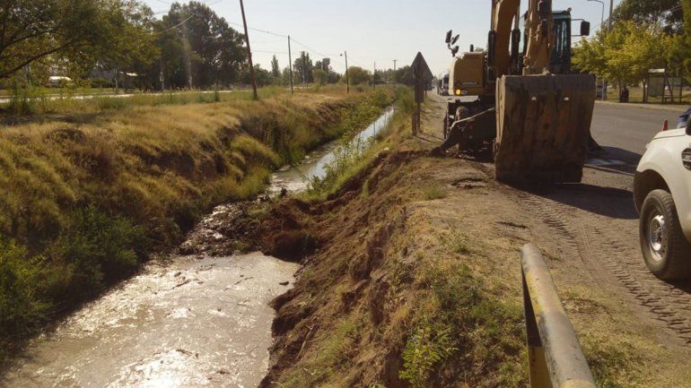 Retiran mas de 10 mil kilos de basura del canal San Martín