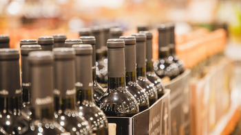 Identidad y calidad certificada: Con una producción 100% volcada a vinos fraccionados y una fuerte apuesta por variedades premium, Neuquén y Río Negro consolidan la marca Patagonia. | LM Neuquen Identidad y calidad certificada: Con una producción 100% volcada a vinos fraccionados y una fuerte apuesta por variedades premium, Neuquén y Río Negro consolidan la marca Patagonia.