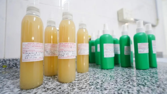 Envases de repelentes producidos en Neuquén.