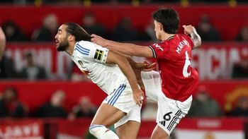 la insolita expulsion de lisandro martinez en manchester united la insolita expulsion de lisandro martinez en manchester united