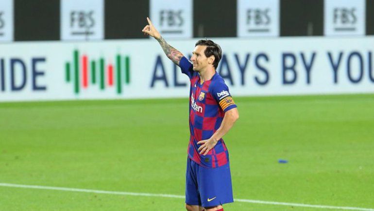 A qué hora Messi irá por su gol 700 y qué canal lo pasa