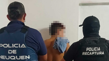 El escurridizo ladrón fue condenado por su amplio prontuario. El escurridizo ladrón fue condenado por su amplio prontuario.