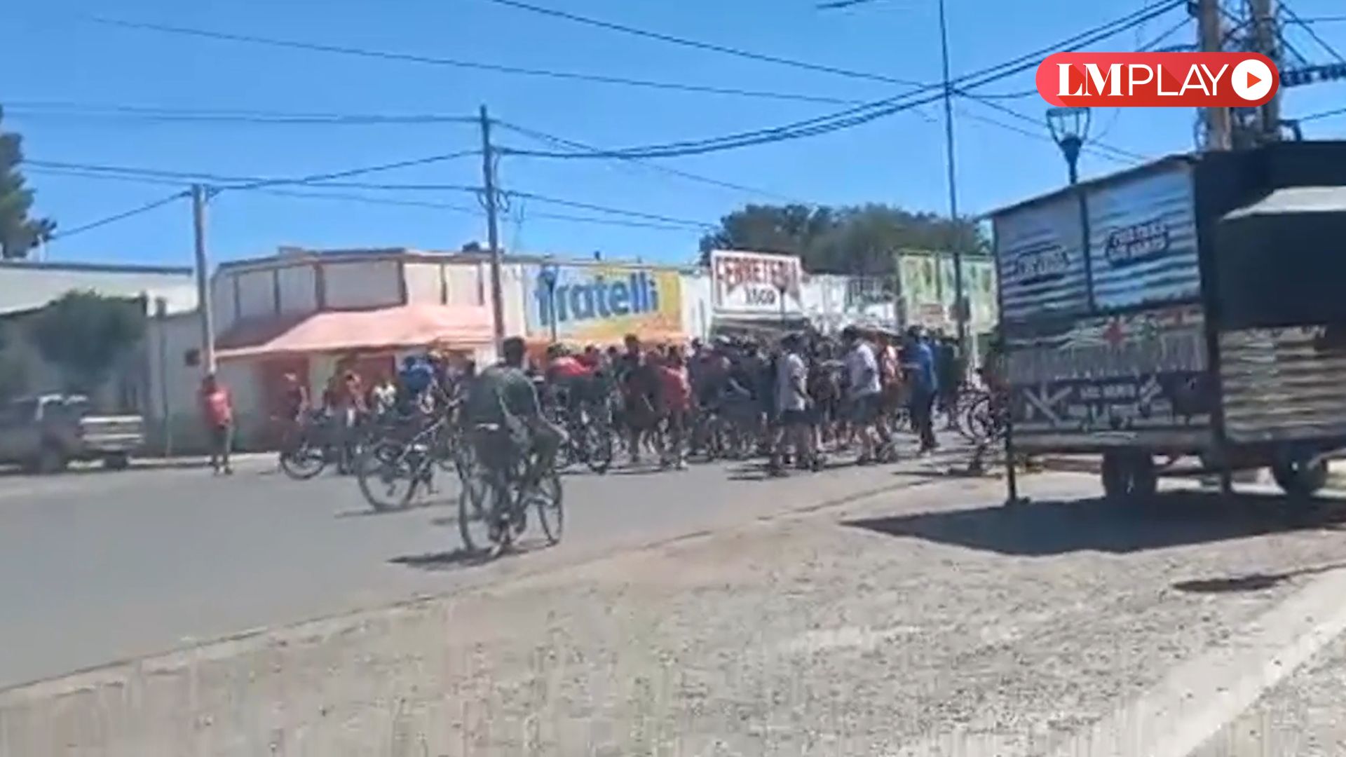 Comerciante provocó un accidente en Festival de Ciclismo