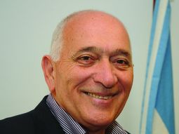 “La avicultura necesita créditos para seguir invirtiendo”, dijo Domenech. “La avicultura necesita créditos para seguir invirtiendo”, dijo Domenech.