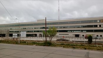 El proyecto de la Ciudad Judicial de Comodoro Rivadavia nació en 2004, en la órbita del ministerio de Obras Públicas de Chubut. El proyecto de la Ciudad Judicial de Comodoro Rivadavia nació en 2004, en la órbita del ministerio de Obras Públicas de Chubut.