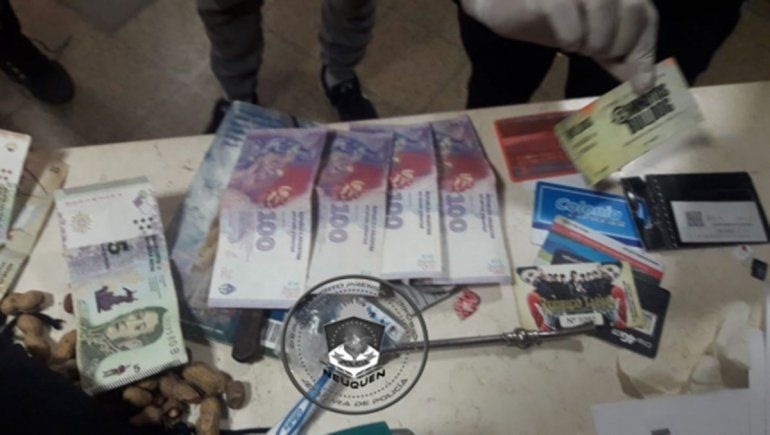 Acusaron al joven que amenazó y le robó a un taxista con un cuchillo