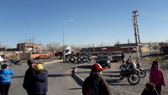 Reclaman por regularización de la luz en Parque Industrial