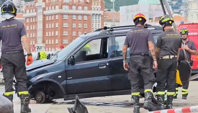 El conductor del auto quedó bajo observación médica durante pocas horas, antes de recibir el alta. El conductor del auto quedó bajo observación médica durante pocas horas, antes de recibir el alta.