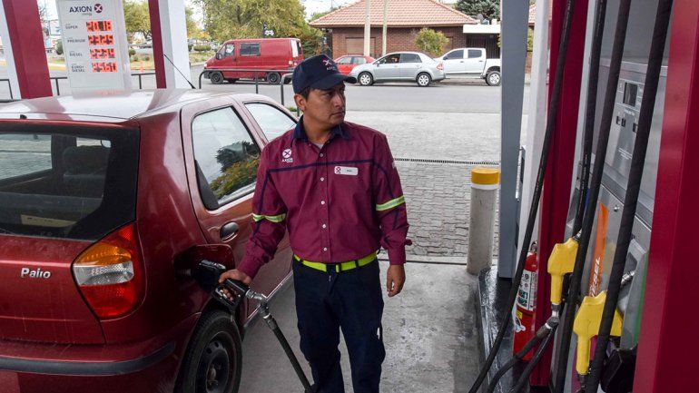 Ya se trasladaron los nuevos aumentos del combustibles a los surtidores neuquinos