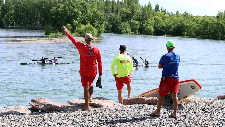 Alertan por los lugares seguros en la costa del río Limay en Neuquén / Foto