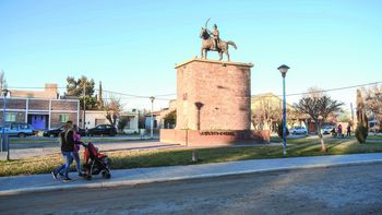 La ciudad de Senillosa nació como una inversión que realizaron dos hermanos españoles a principios del siglo pasado.