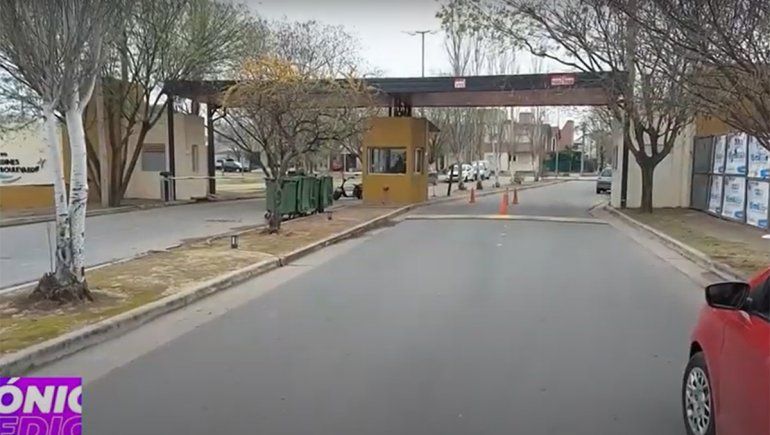 Ingresó a un barrio privado desnudo y pidiendo ayuda, pero murió repentinamente