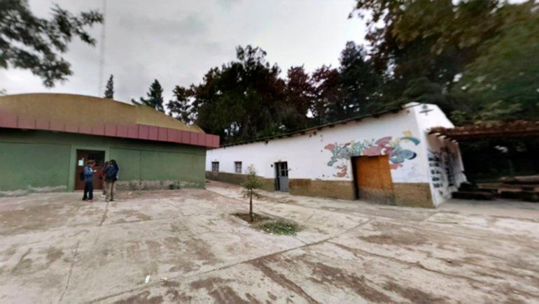 Horror: encontraron un cadáver en la cisterna de una escuela