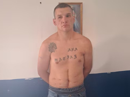 Matías Jurado está imputado por cinco asesinatos en Jujuy, sospechan de que podría haber más víctimas, por lo que convocaron a familiares de desaparecidos a cotejar ADN. Matías Jurado está imputado por cinco asesinatos en Jujuy, sospechan de que podría haber más víctimas, por lo que convocaron a familiares de desaparecidos a cotejar ADN.