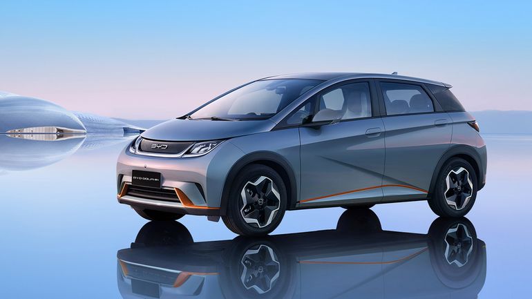 Entre los autos chinos, el BYD Dolphin es una alternativa 100% eléctrica con unos 300 kilómetros de autonomía con una sola carga. Entre los autos chinos, el BYD Dolphin es una alternativa 100% eléctrica con unos 300 kilómetros de autonomía con una sola carga.
