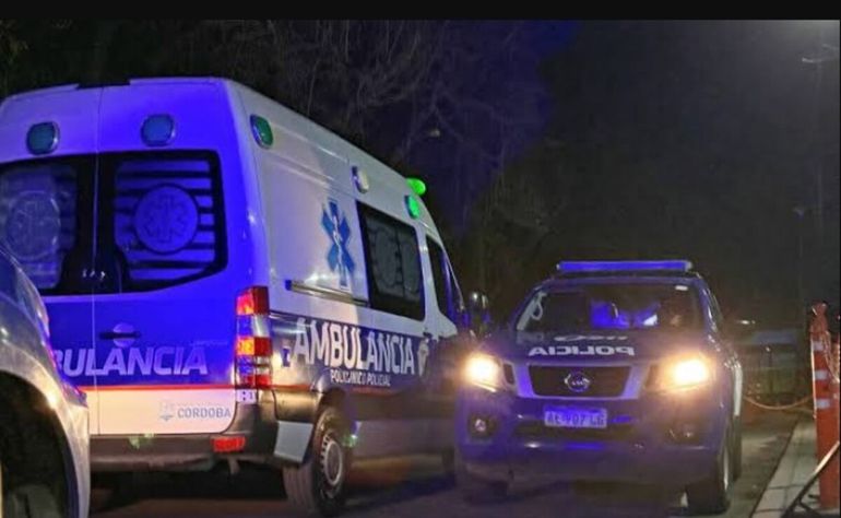 La Policía Forense trabaja actualmente en el lugar para determinar las causas exactas de los fallecimientos.