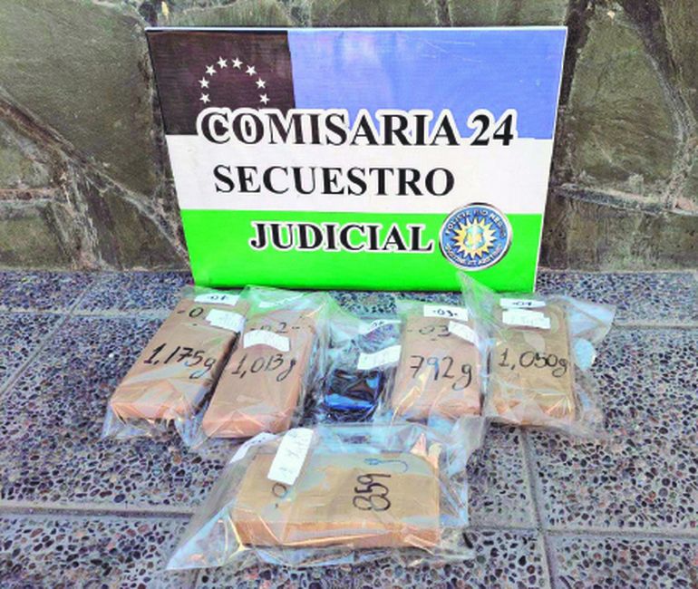 La justicia federal de General Roca dictó una orden de detención contra Hernández por un secuestro de drogas. La justicia federal de General Roca dictó una orden de detención contra Hernández por un secuestro de drogas.