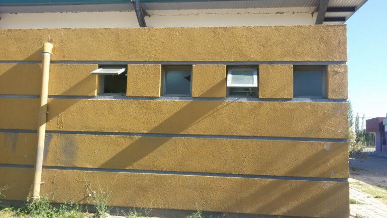 Ladrones se llevaron una caja fuerte con 40 mil pesos de la terminal ómnibus de Plottier