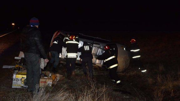 Se le cruzó un chancho y terminó ruedas para arriba