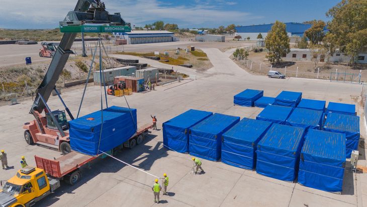 Llegó el buque con módulos y equipos para el obrador del VMOS (Foto: Gobierno de Río Negro) Llegó el buque con módulos y equipos para el obrador del VMOS (Foto: Gobierno de Río Negro)