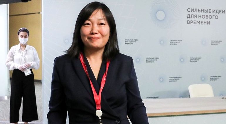 Tatyana Bakalchuk se divorció de su esposo y sigue dirigiendo Wildberries. Tatyana Bakalchuk se divorció de su esposo y sigue dirigiendo Wildberries.