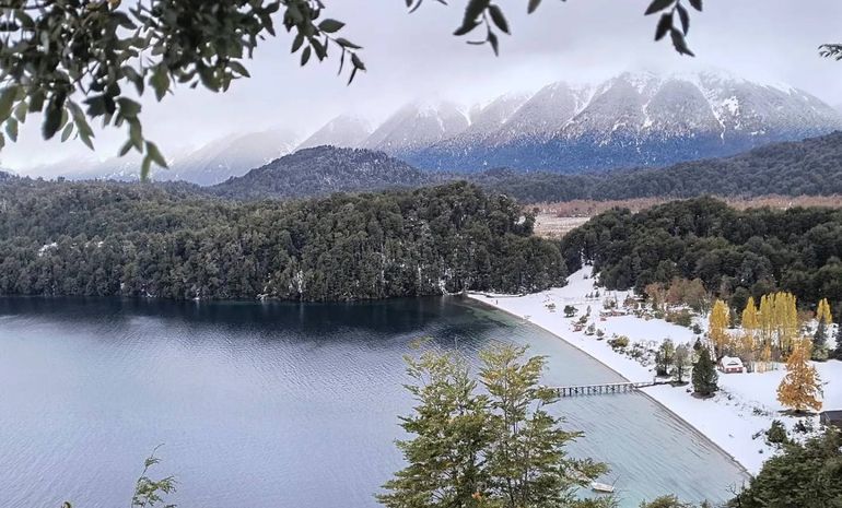 Los increíbles paisajes de Neuquén fascinaron a la joven influencer, oriunda de Venezuela. Los increíbles paisajes de Neuquén fascinaron a la joven influencer, oriunda de Venezuela.