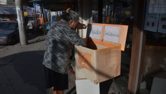 La iniciativa de Tejido Solidario ya funciona en el Bajo