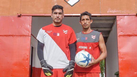 Villalba hereda el arco que dejó Peralta, quien lo eligió tras ver videos.