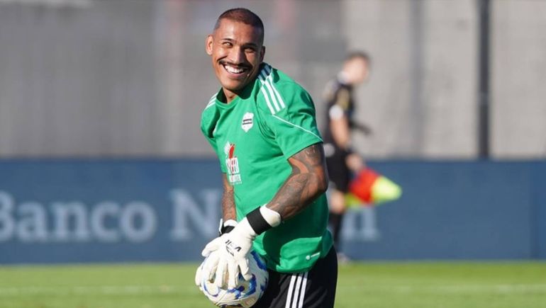 El increíble tatuaje que se hizo Nacho Arce, el arquero de Deportivo Riestra