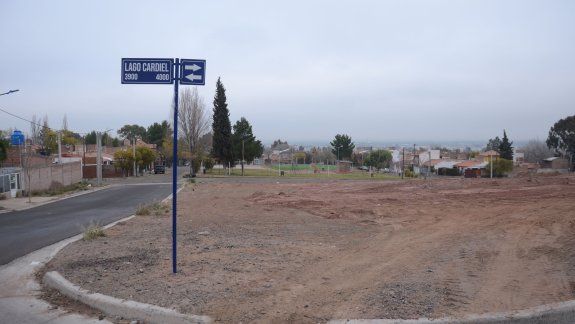 Vecinos del Barrio Melipal denuncian movimientos de suelo para lotear un espacio reservado a plaza.&nbsp;