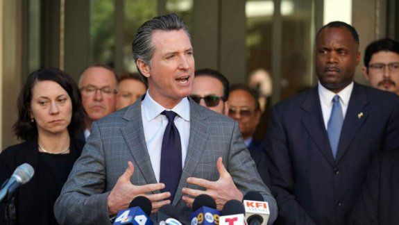California desafía al resto de EEUU e invita a abortar en su territorio