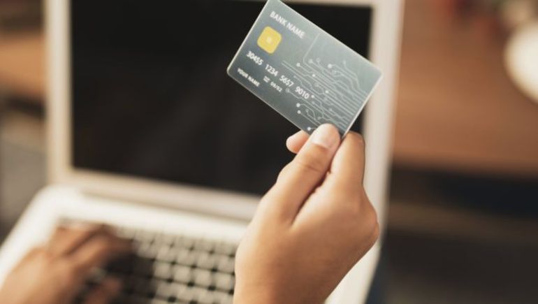 Cada vez más neuquinos se endeudan con los bancos.