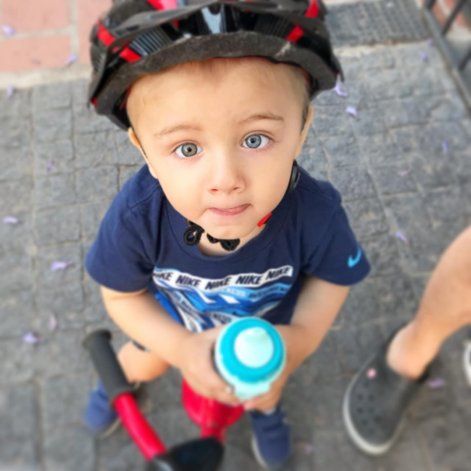 Fausto va a Suiza a completar el milagro que salve sus ojos