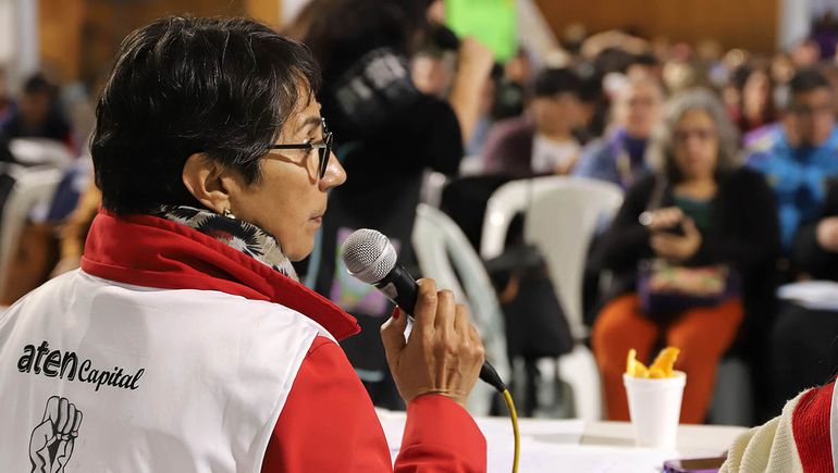 Angélica Lagunas quiere formar parte de la mesa de negociación con el gobierno.