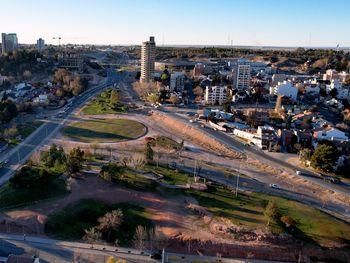 Cuatro empresas se presentaron para la obra del Acceso Norte a Neuquén Cuatro empresas se presentaron para la obra del Acceso Norte a Neuquén