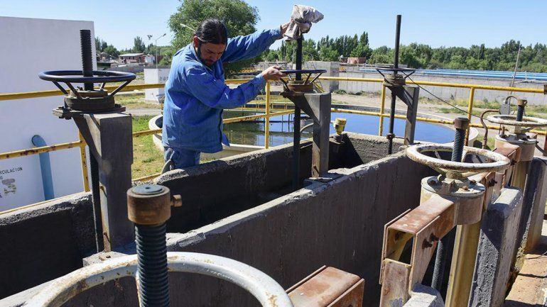 Gutiérrez firmará un contrato para el Colector Cloacal del Oeste II