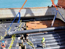 El proyecto de GNL contempla un ducto con más de 2000 caños. El proyecto de GNL contempla un ducto con más de 2000 caños.