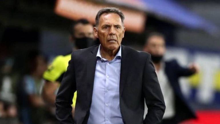 ¿Por qué no presentan de manera oficial a Miguel Russo en Boca?