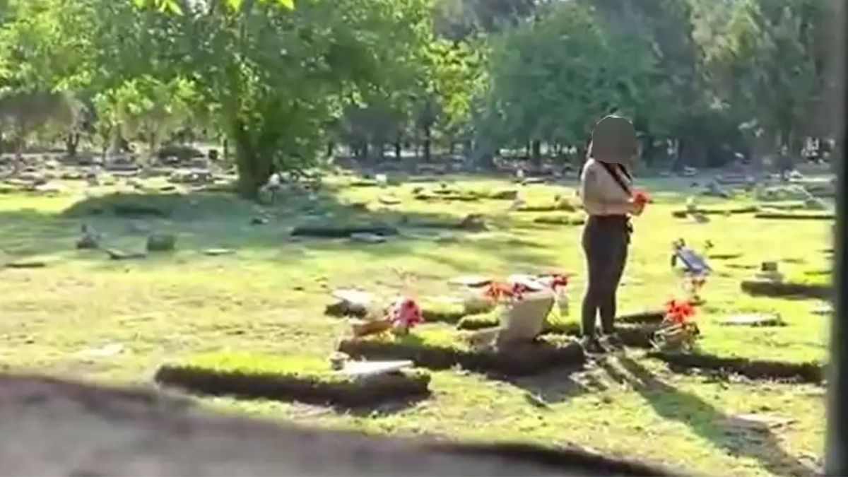 Grabaron un video porno en un cementerio y los denunciaron por profanar la  tumba de un niño