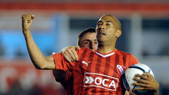 El uruguayo Vera está intratable en Independiente y hoy Racing deberá cuidarse de él y del Cebolla. Así como el Rojo, de Marcos Acuña, el zapalino que viene de romperla ante Estudiantes.