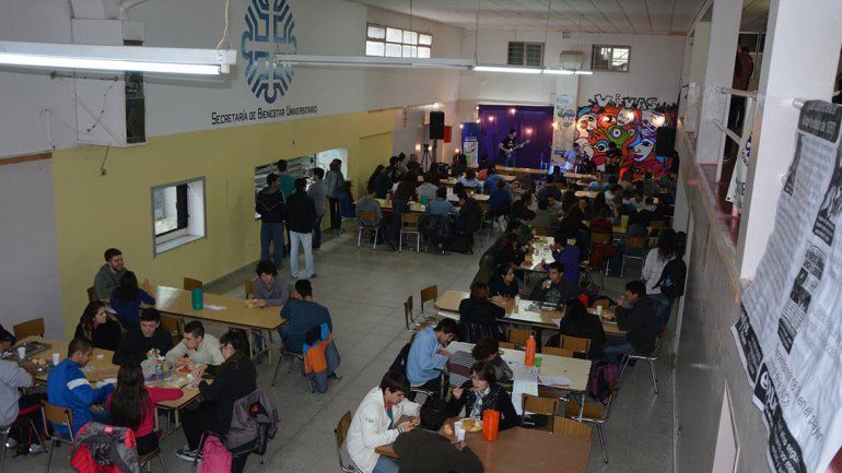 Los universitarios se vuelcan a la comida saludable