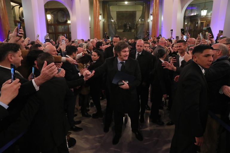 Javier Milei, un rockstar en la Bolsa. Javier Milei, un rockstar en la Bolsa.