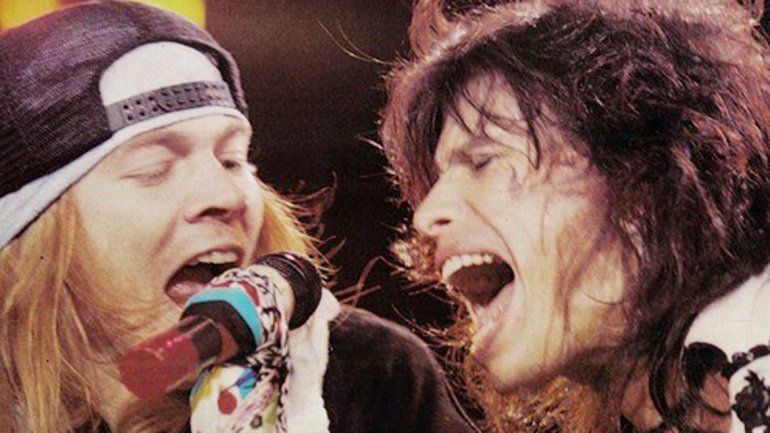 Un show en los 90 de Rose y Tyler