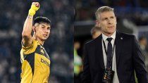 El consejo de Martín Palermo para Bareiro luego de la expulsión ante Cruzeiro. El consejo de Martín Palermo para Bareiro luego de la expulsión ante Cruzeiro.
